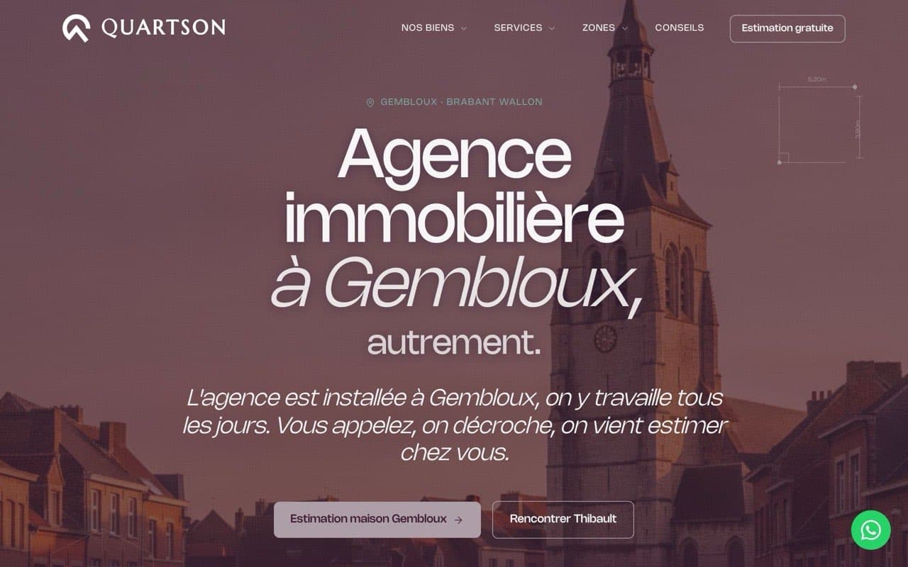 Page locale de Quartson pour Gembloux, avec le beffroi de la ville en arrière-plan et un texte propre à la commune